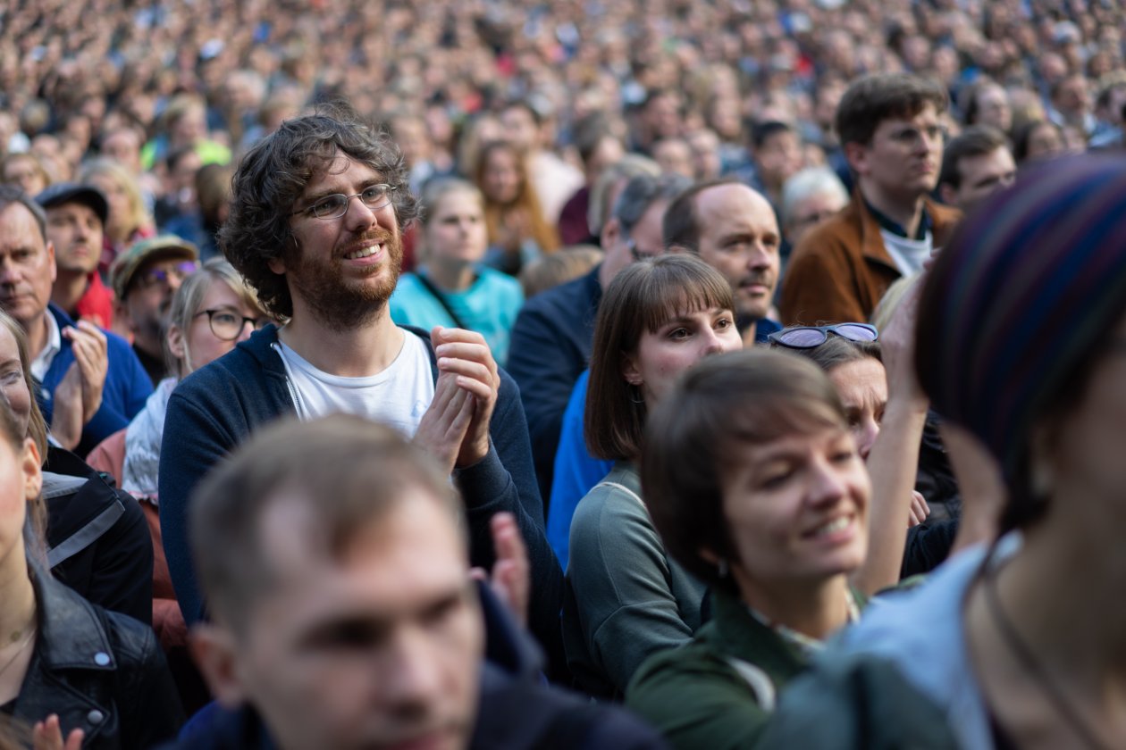Wenn Matt Berninger und Bandkollegen die Bühne betreten, sind die Indie-Fanreihen fest geschlossen. – The National.