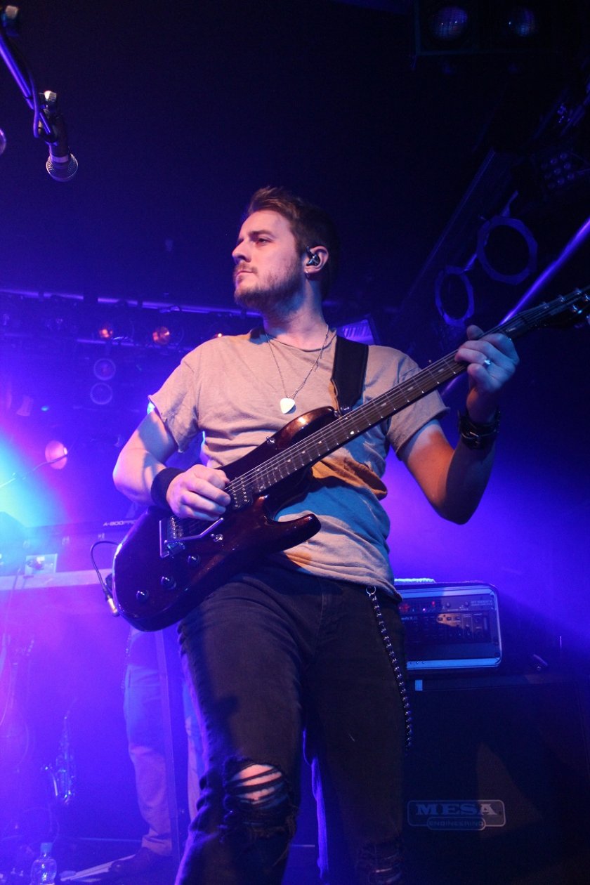 The Neal Morse Band – Eric Gillette brilliert mit tollen Soli.  