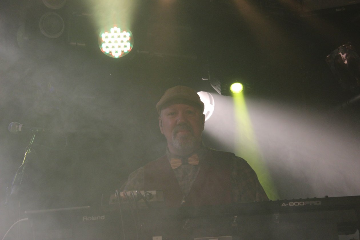 The Neal Morse Band – From Dusk Till Dawn - Bill Hubauer. 