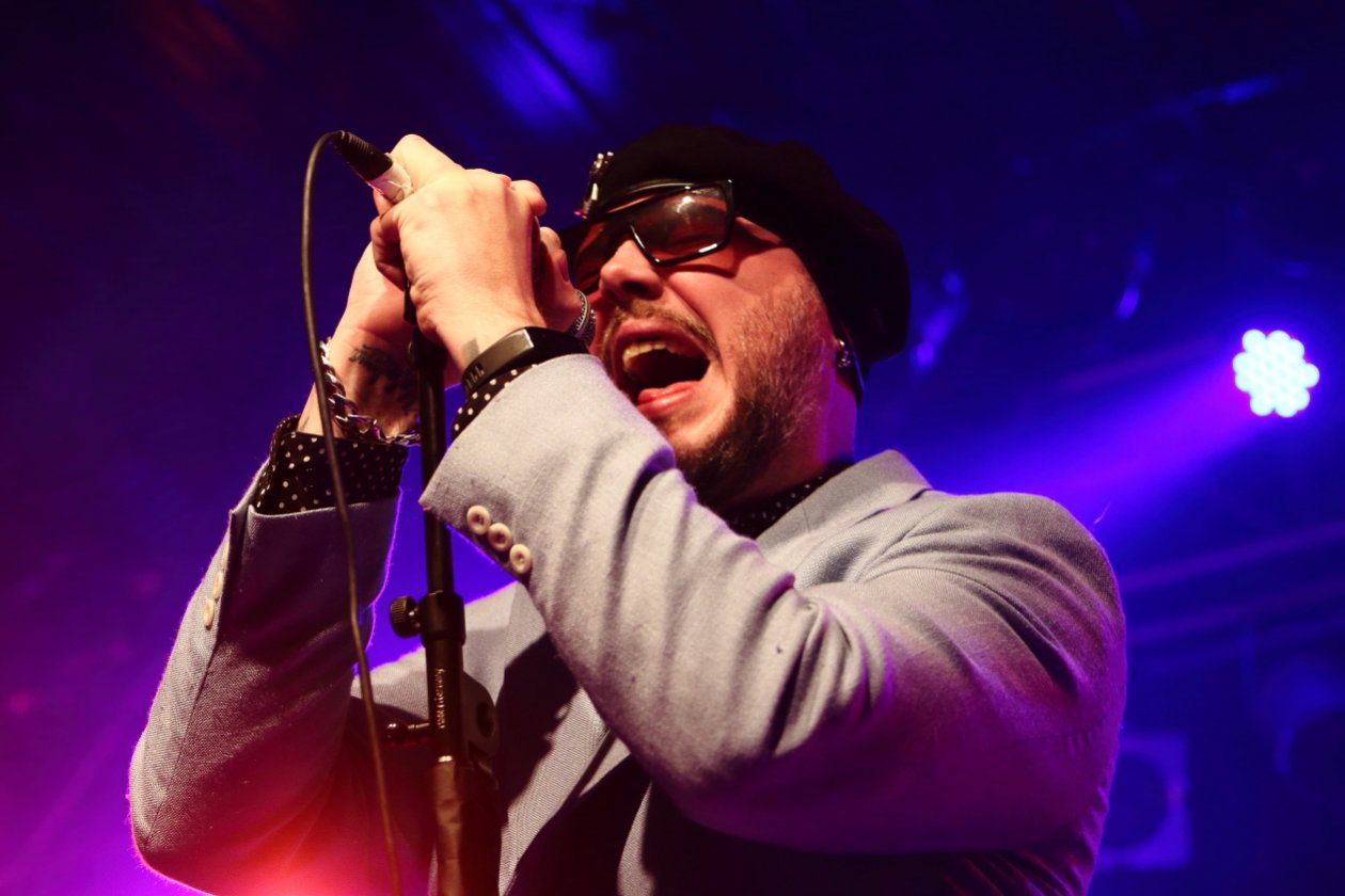 The Night Flight Orchestra – Björn Strid und seine Mannschaft heben ab auf ihrer ersten Europa-Tour. – Steigen Sie ein!
