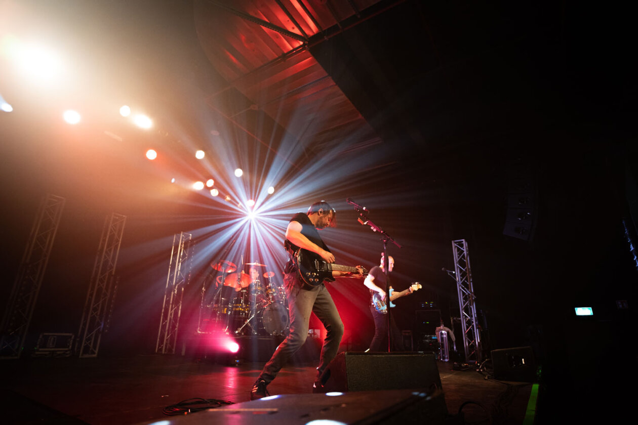Endlich wieder echte Konzerte erleben! Die britischen Progressive/Alternative-Rocker live in Köln. – The Pineapple Thief.