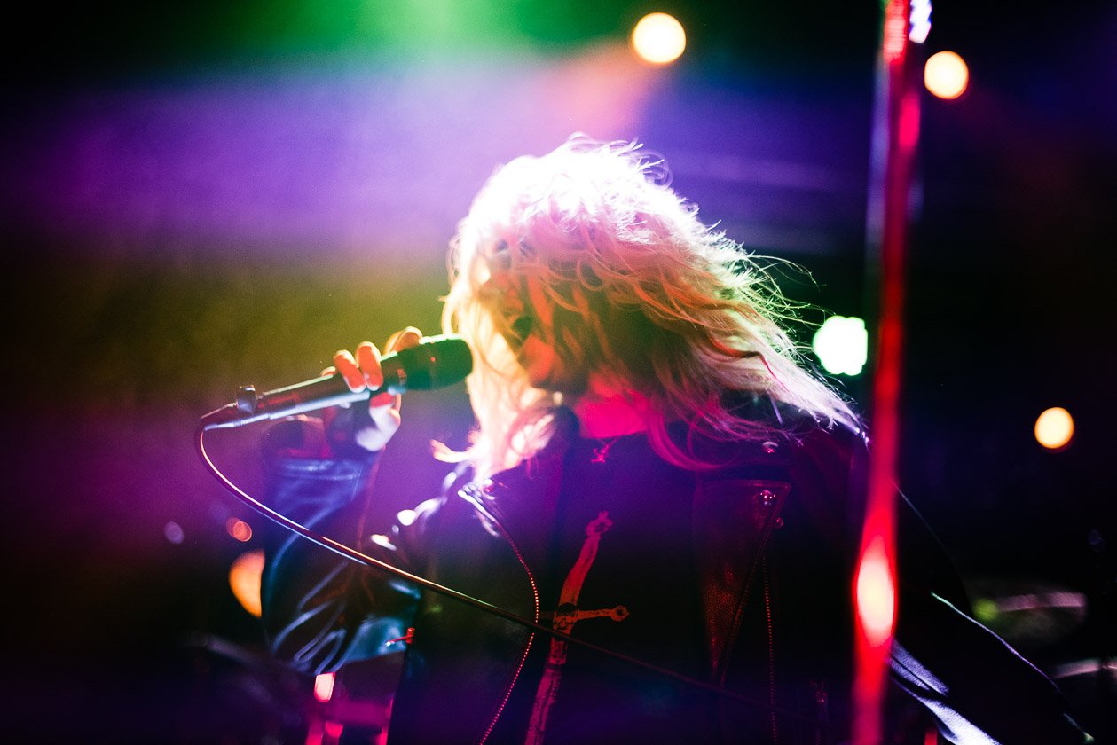 Taylor Momsen und ihre Mannschaft beim Abstecher am Zürichsee. – The Pretty Reckless in Zürich.