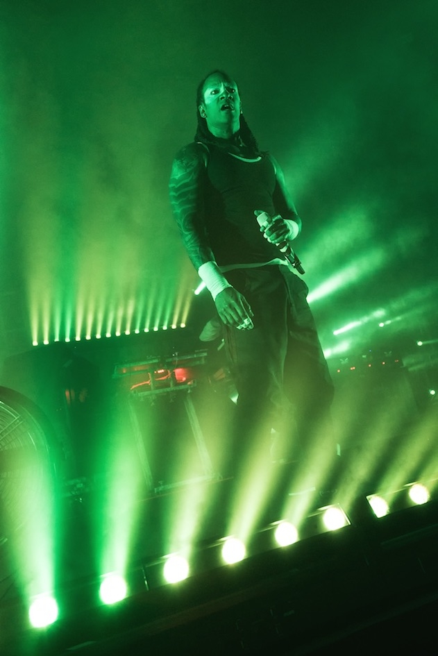 The Prodigy – Hart am Gas - wie immer: Liam Howlett und Co. – In grün.