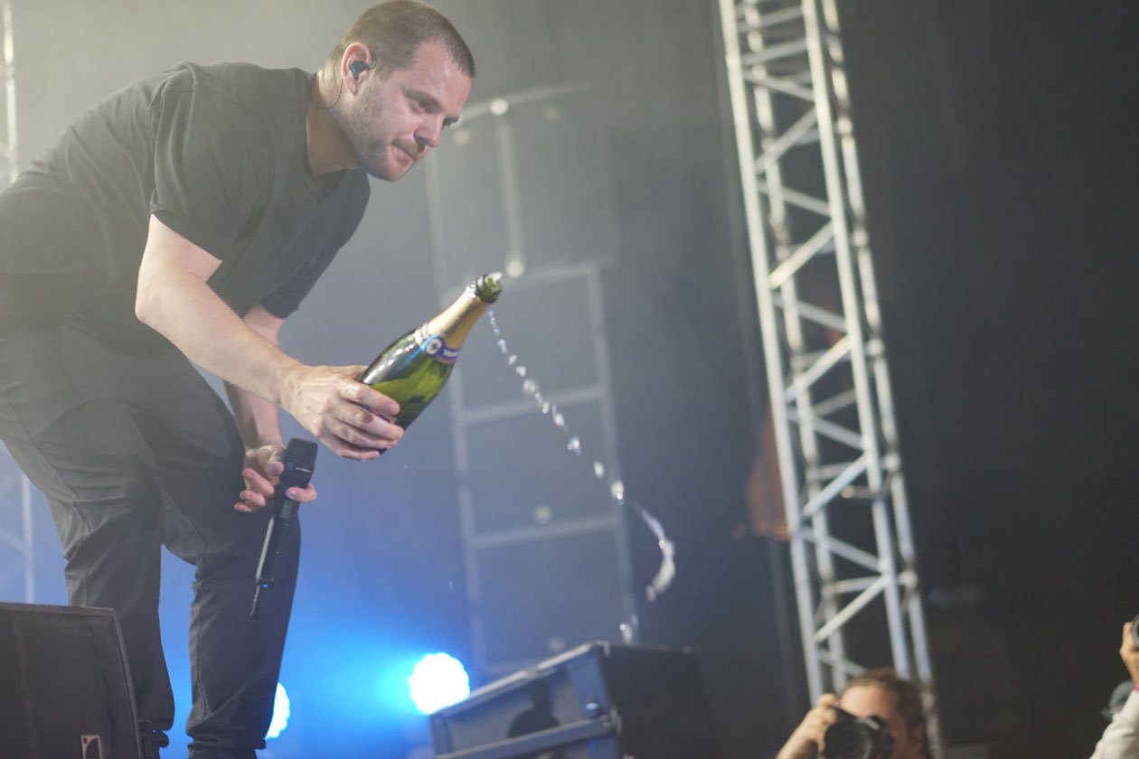 The Streets – Nach quasi Jahren im Off hat Mike Skinner noch immer sein Publikum. – Und wohl bekommts.