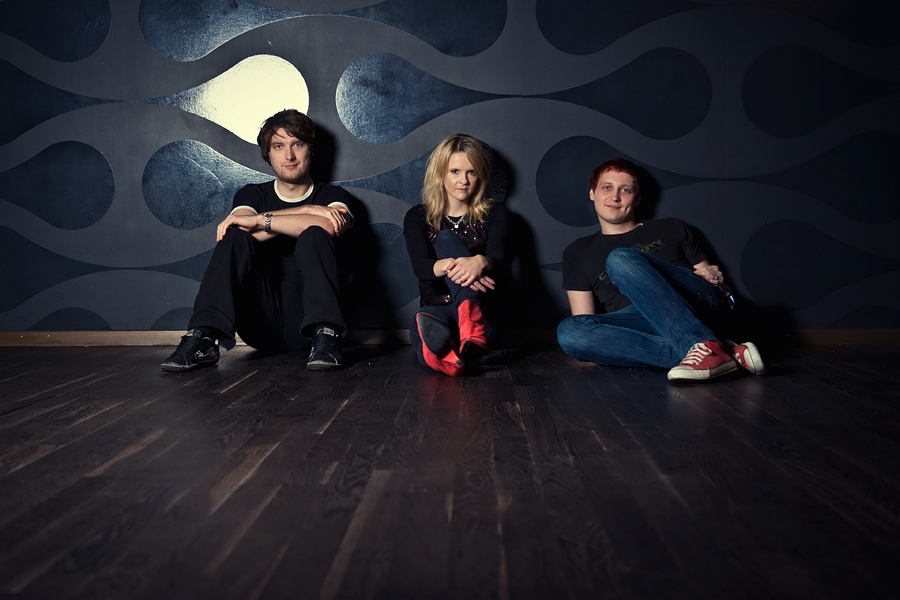 The Subways – Exklusiver Promoshot mit laut.de-Fotograf Bjørn Jansen. – v.l.n.r. Josh Morgan, Charlotte Cooper und Billy Lunn