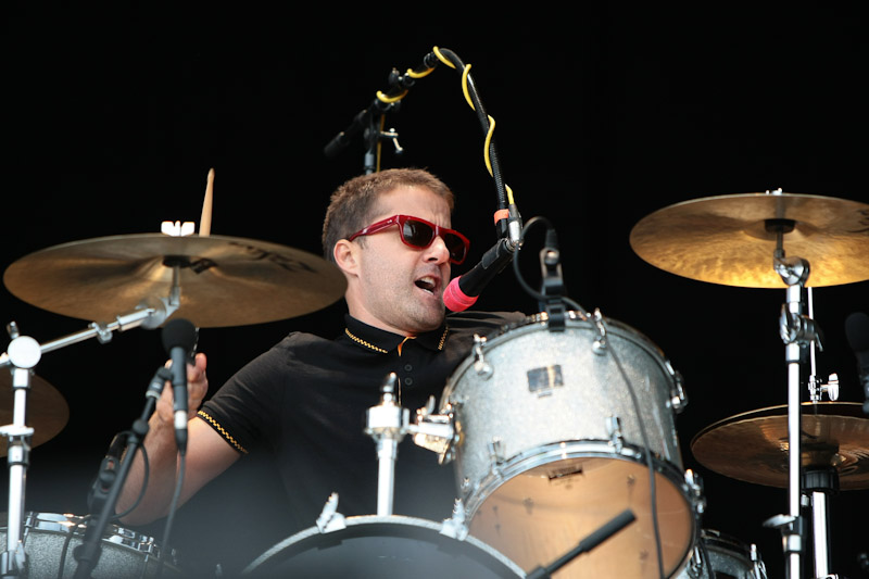 The Ting Tings – Das Duo punktete beim Festivalpublikum mit einer abgelesenen Begrüßung auf Deutsch. – 