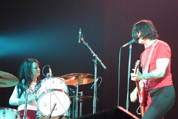 The White Stripes – Magische Geschwister-Power am 17. Mai 2003 in Köln. – 