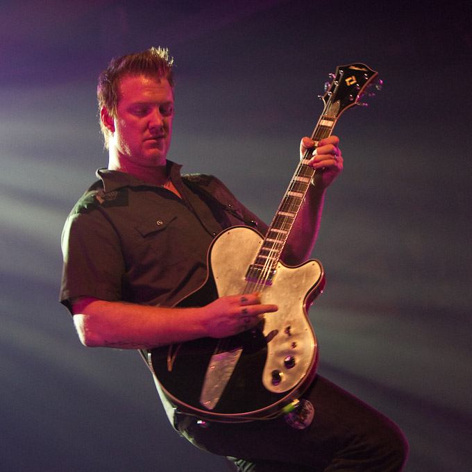 Them Crooked Vultures – Erster Auftritt auf deutschem Boden: Die Supergroup 2009 in München – ...in gut 90 Minuten abliefern, ...