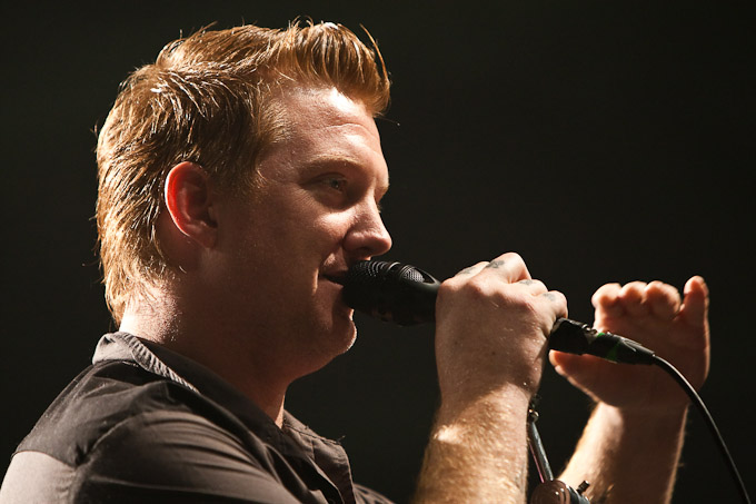 Them Crooked Vultures – Erster Auftritt auf deutschem Boden: Die Supergroup 2009 in München – ...mit Josh Homme und ...