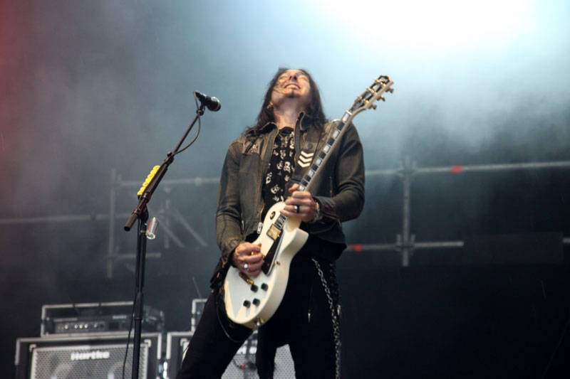 Mit Ricky Warwick am Mikro rocken die alten Säcke gut ab – Thin Lizzy