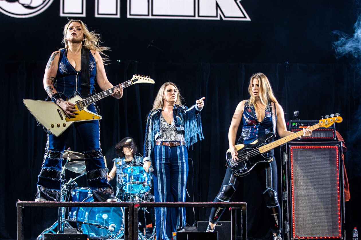 Heizten für die Scorpions ein: Thundermother aus Schweden. – Thundermother.