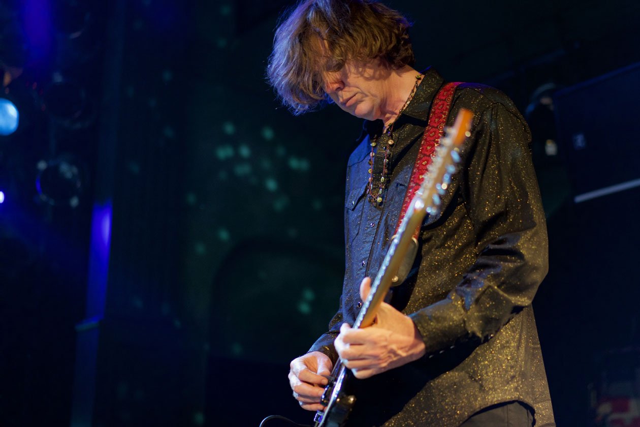 Der Ex-Sonic Youth mit Band auf Solotour. – Thurston Moore.