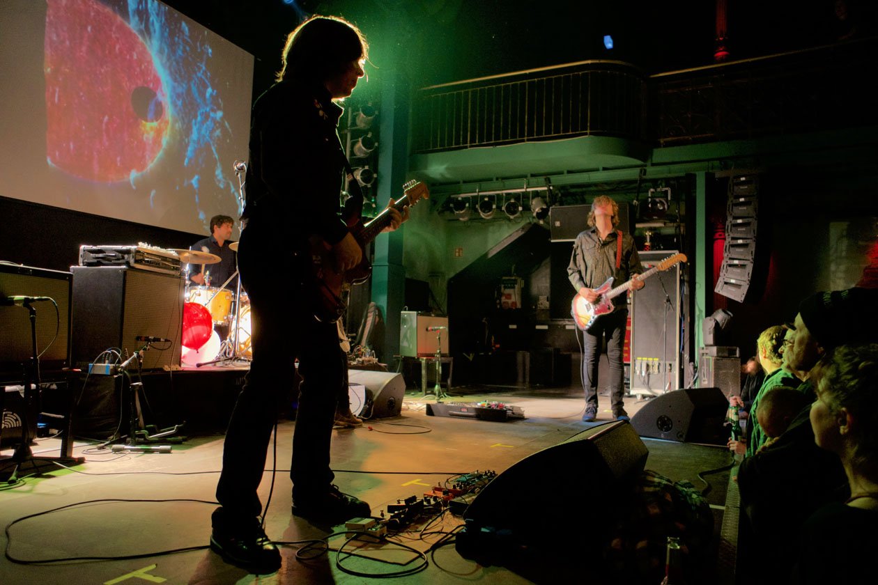 Der Ex-Sonic Youth mit Band auf Solotour. – Thurston Moore Band.