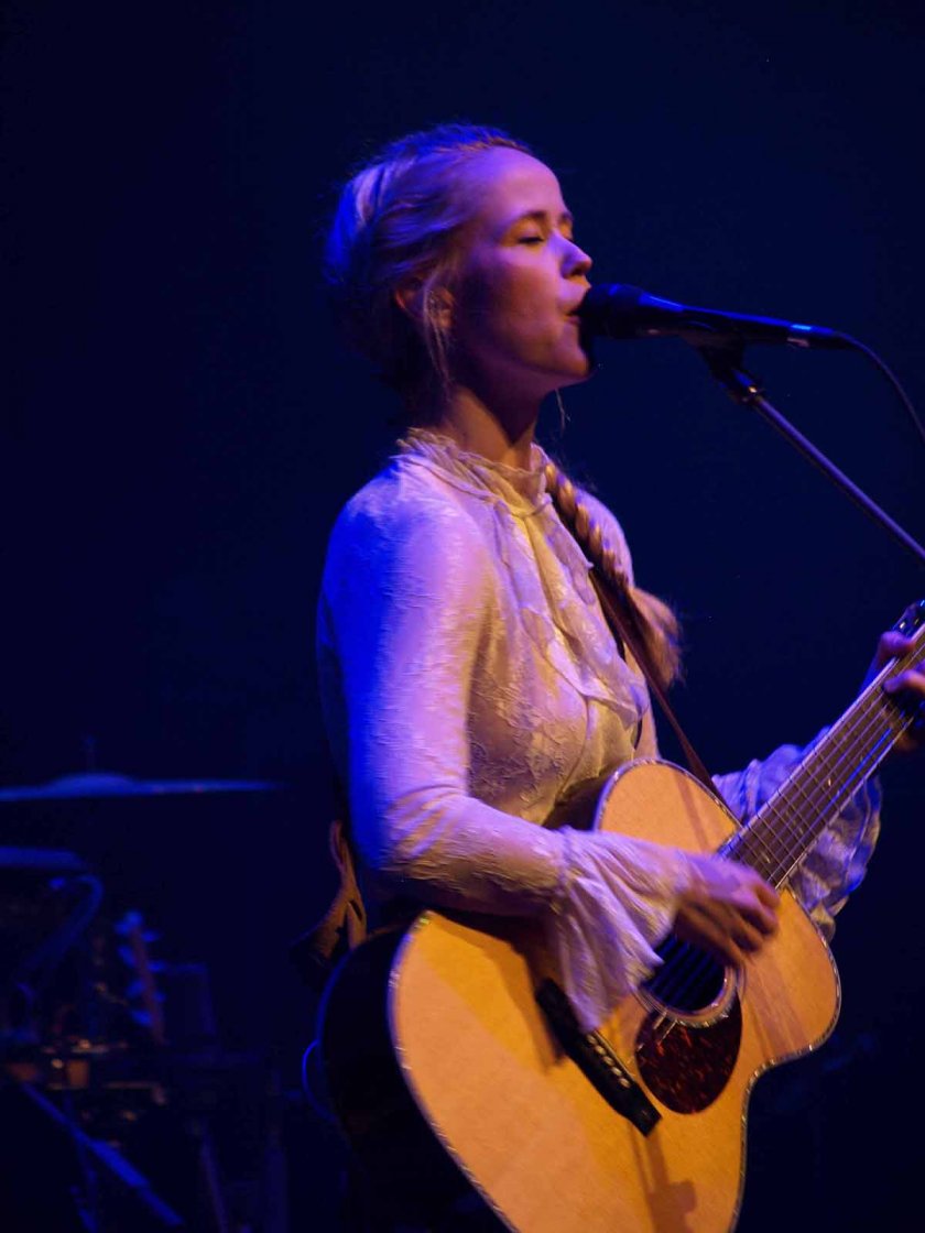 Gänsehaut pur im Darmstädter Staatstheater – Tina Dico.