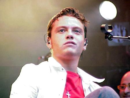 Tiziano Ferro – Der schöne Italiener 2002 auf dem Gurtenfestival bei Bern. – 