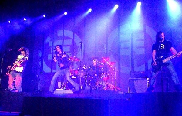 Tokio Hotel – Bill, Tom und co. 2006 live in Düsseldorf. – 