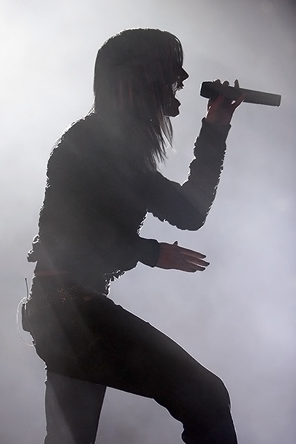 Der Wahnsinn hat Methode: Tokio Hotel live in der Kölnarena. – 