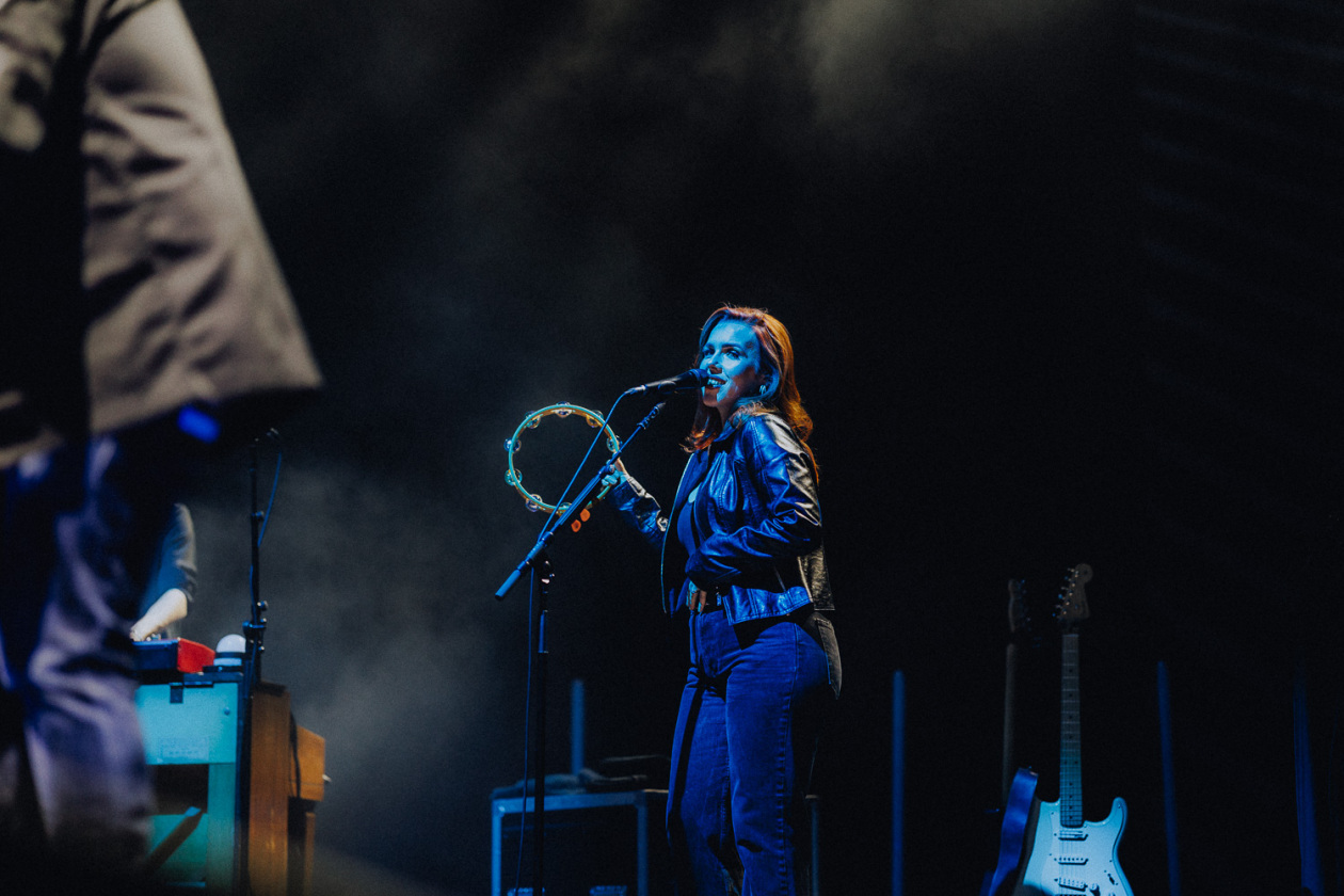 Der Schotte gab mit seiner Band den Support für The Script. – Tom Walker und Band.