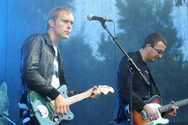 Tomte – Thees und Kollegen beim Monsters Of Spex 2005. – 