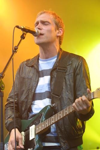 Tomte – Thees und Kollegen beim Monsters Of Spex 2005. – 