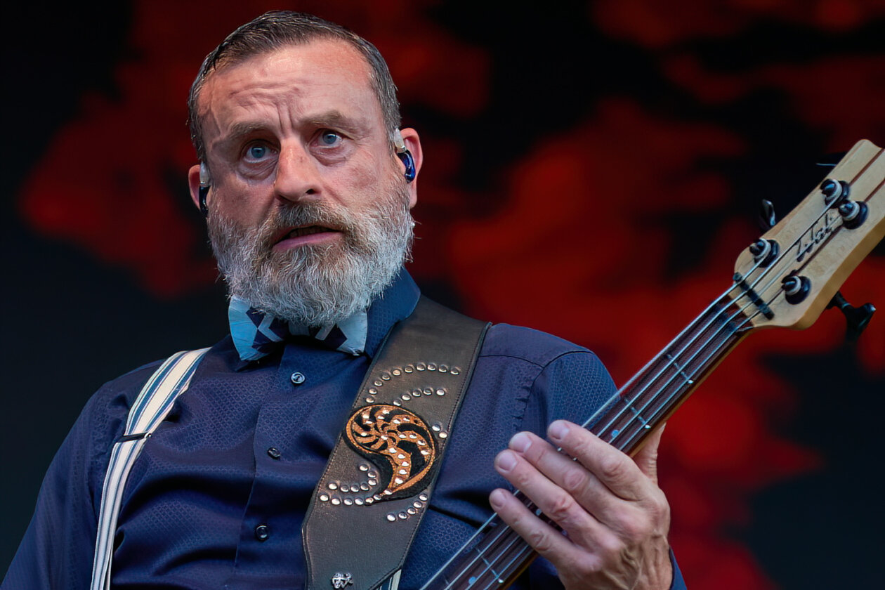 Tool – Justin Chancellor.