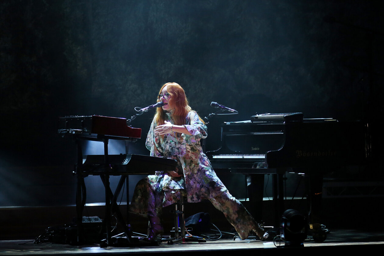 Die amerikanische Singer/Songwriterin und Pianistin zu Gast in der Elbphilharmonie. – Tori Amos.
