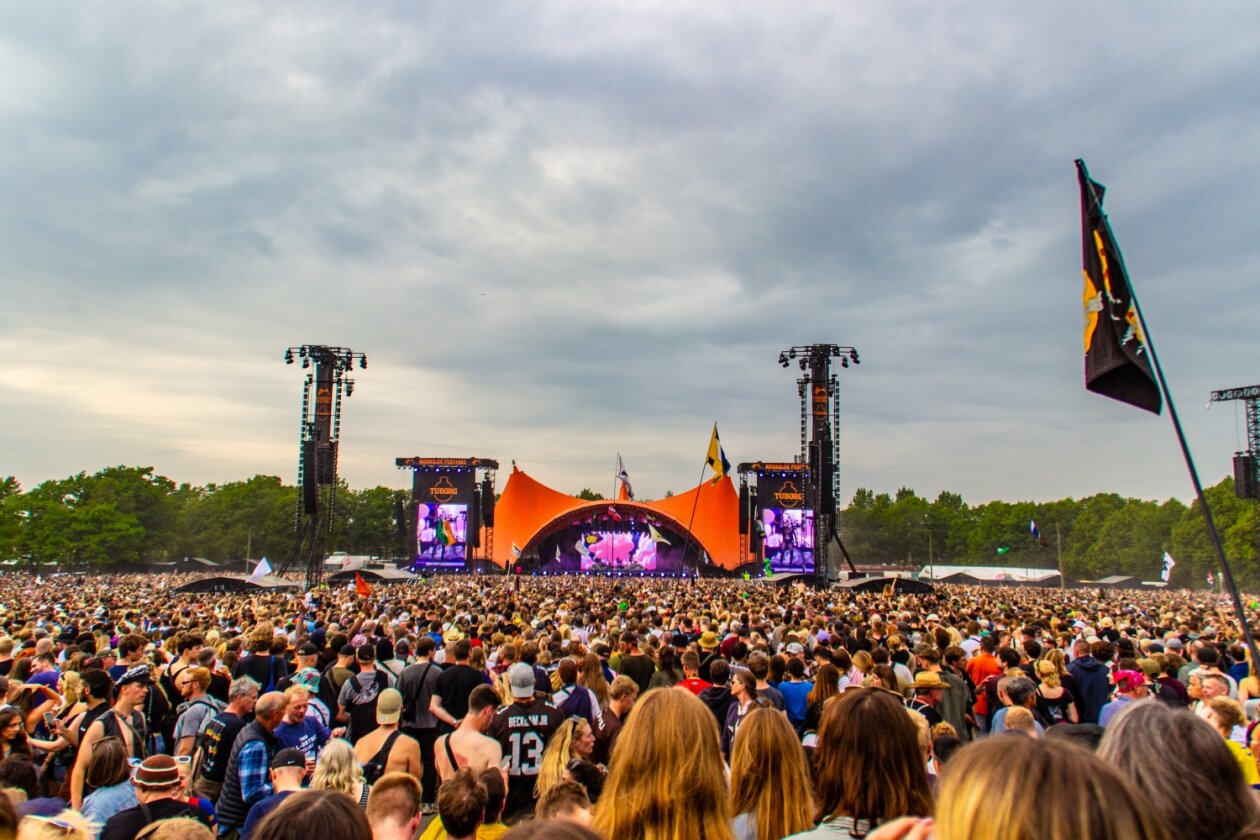 Tove Lo – Die Kulisse ist beeindruckend.