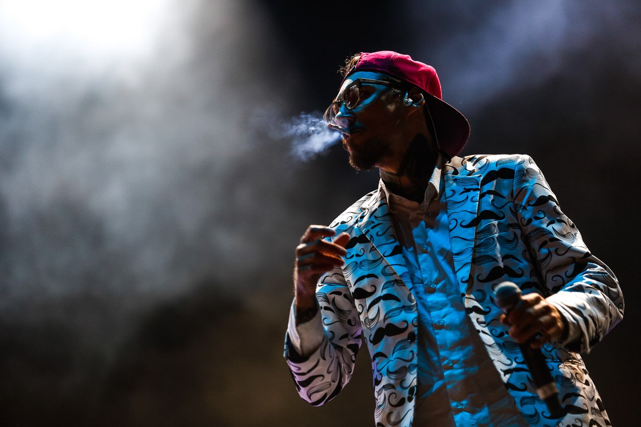 Trailerpark – Der Gig der Crack Street Boys fiel Starkregen und Unwetter zum Glück nicht zum Opfer. – Smoke it.