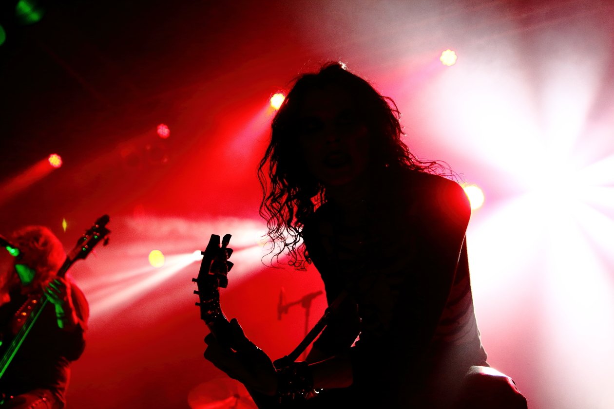 Tribulation – Vampirischer Support von "Down Below" für Arch Enemy. – Vampire Weekend.