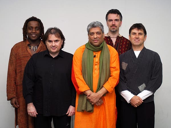 2009 präsentiert Trilok Gurtu "Massical" – ... und seine Band ...