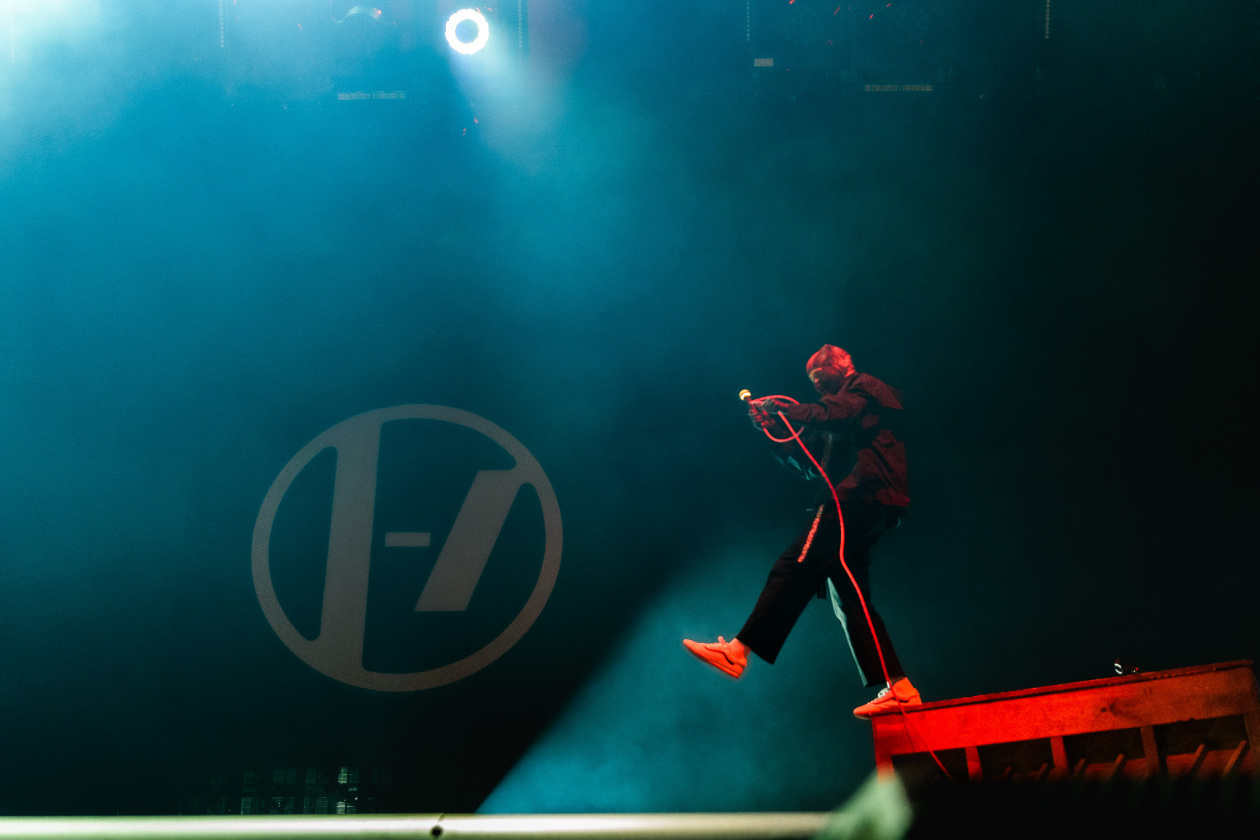 Twenty One Pilots – Tyler Joseph und Josh Dun liefern ein Gesamtkunstwerk aus Klang, Licht und Intimität. – 21 Pilots.