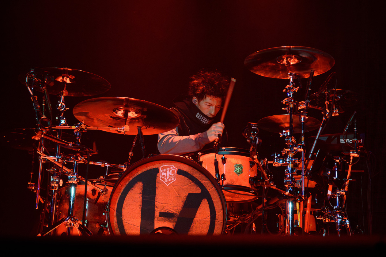 Twenty One Pilots – Tyler Joseph und Josh Dun liefern ein Gesamtkunstwerk aus Klang, Licht und Intimität. – 21 Pilots.