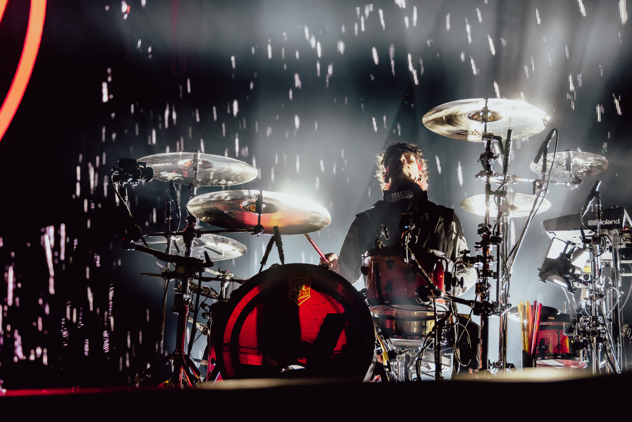 Twenty One Pilots – Tyler Joseph und Josh Dun liefern ein Gesamtkunstwerk aus Klang, Licht und Intimität. – 21 Pilots.