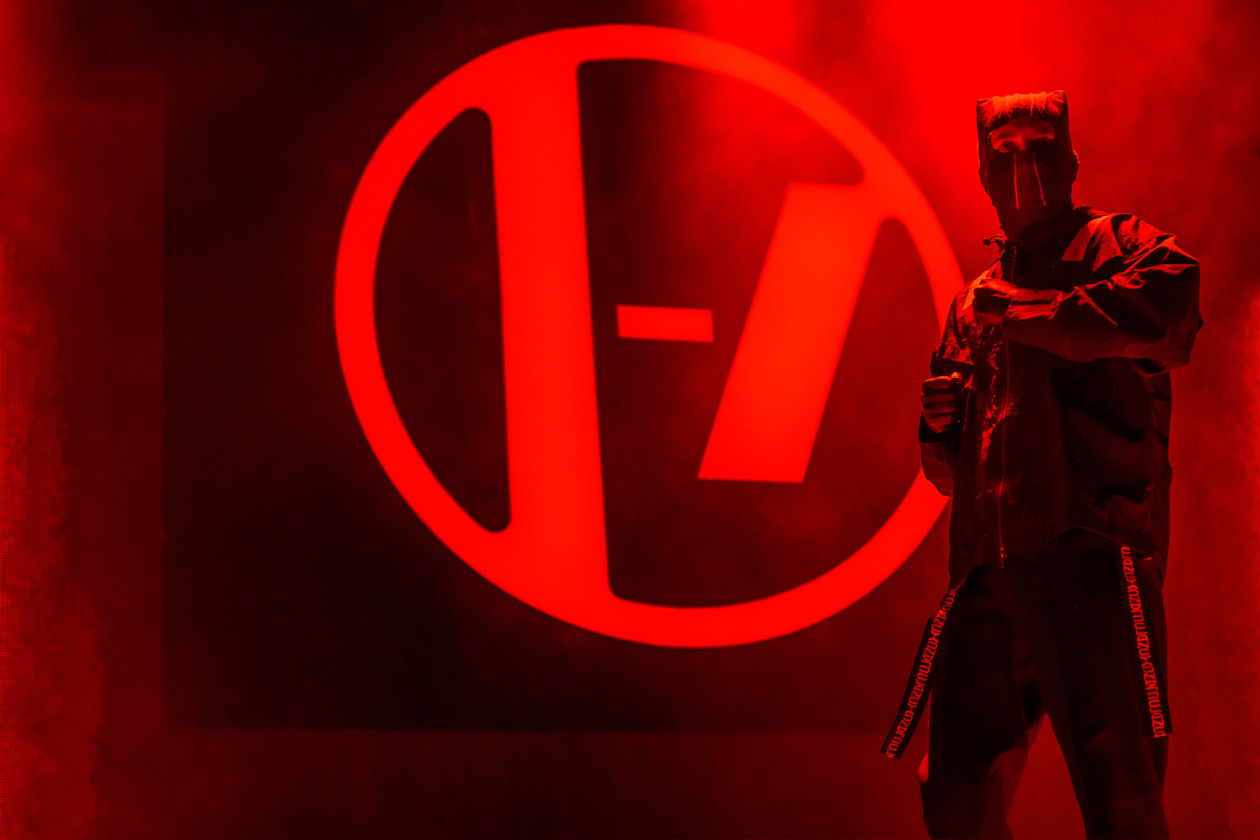 Twenty One Pilots – Tyler Joseph und Josh Dun liefern ein Gesamtkunstwerk aus Klang, Licht und Intimität. – 21 Pilots.