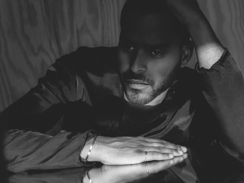 Twin Shadow