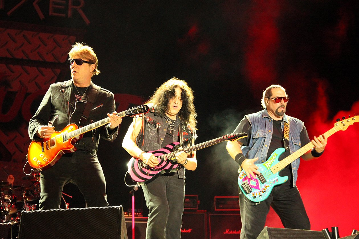 Twisted Sister – Twisted Sister.