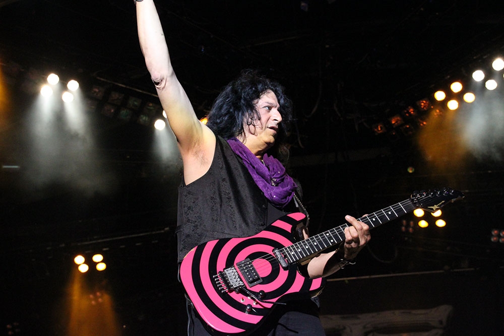 Twisted Sister – Eddie Ojeda