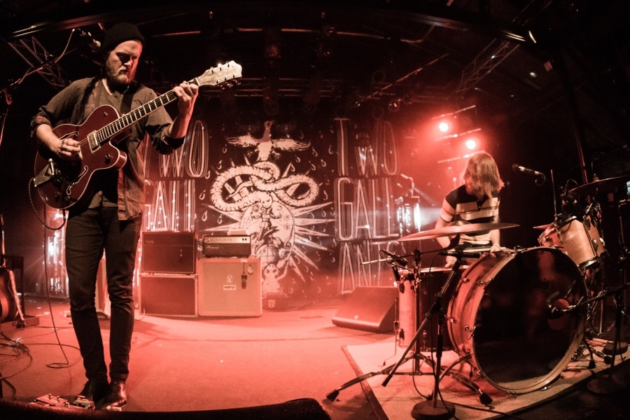 Straight from San Francisco in den Postbahnhof. – Two Gallants.