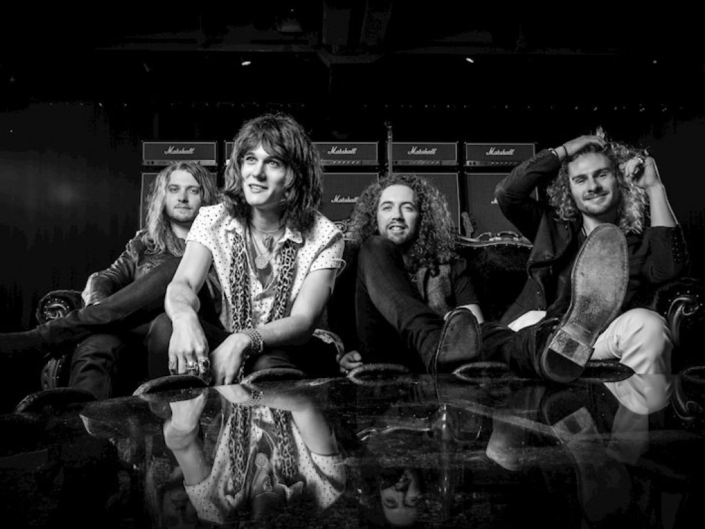 Tyler Bryant & The Shakedown