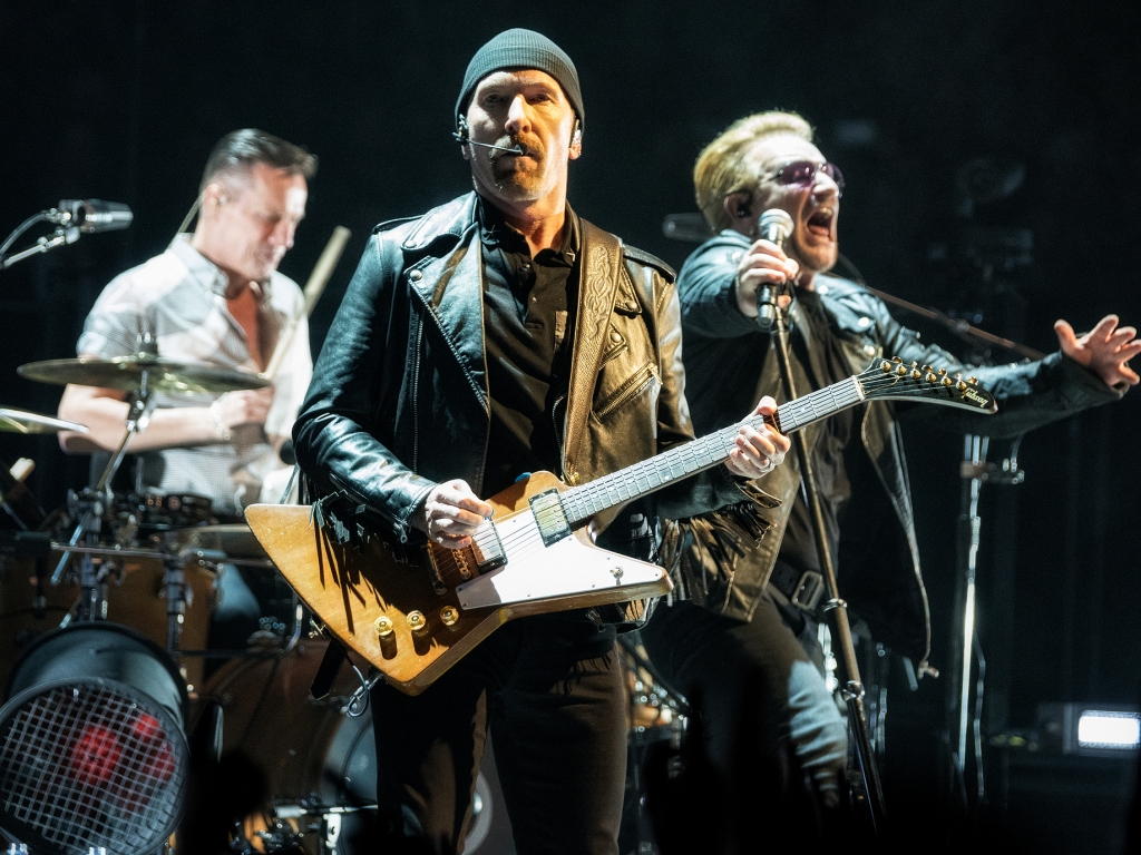 U2