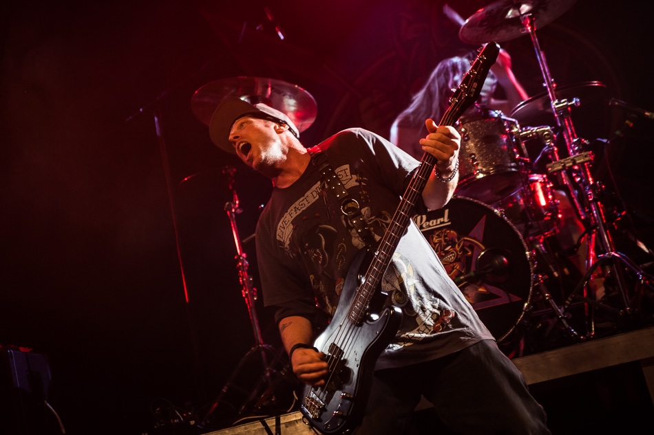 Die Hardrock/Crossover-Haudegen spielten u.a. mit Skid Row in der Essigfabrik. – Ugly Kid Joe.