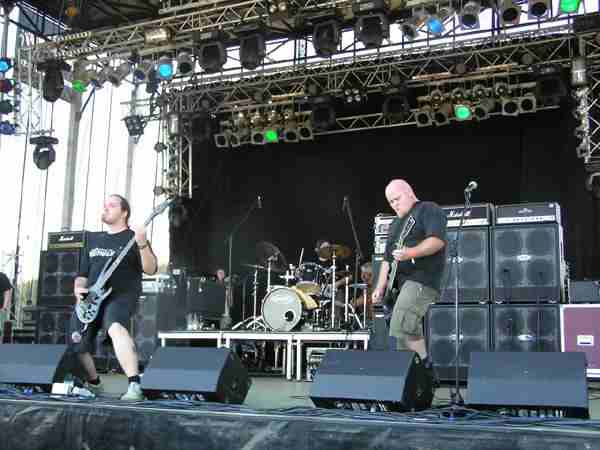 Undertow – Joschi und Co. machen dicke Backen. – 