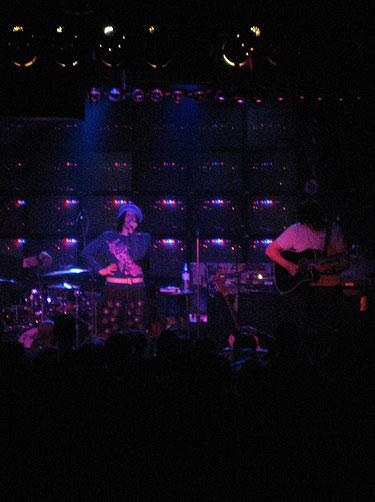 Ursula Rucker predigte auf ihrer "Ma'at Mama"-Tour 2006 auch im Wiener Flex. – 