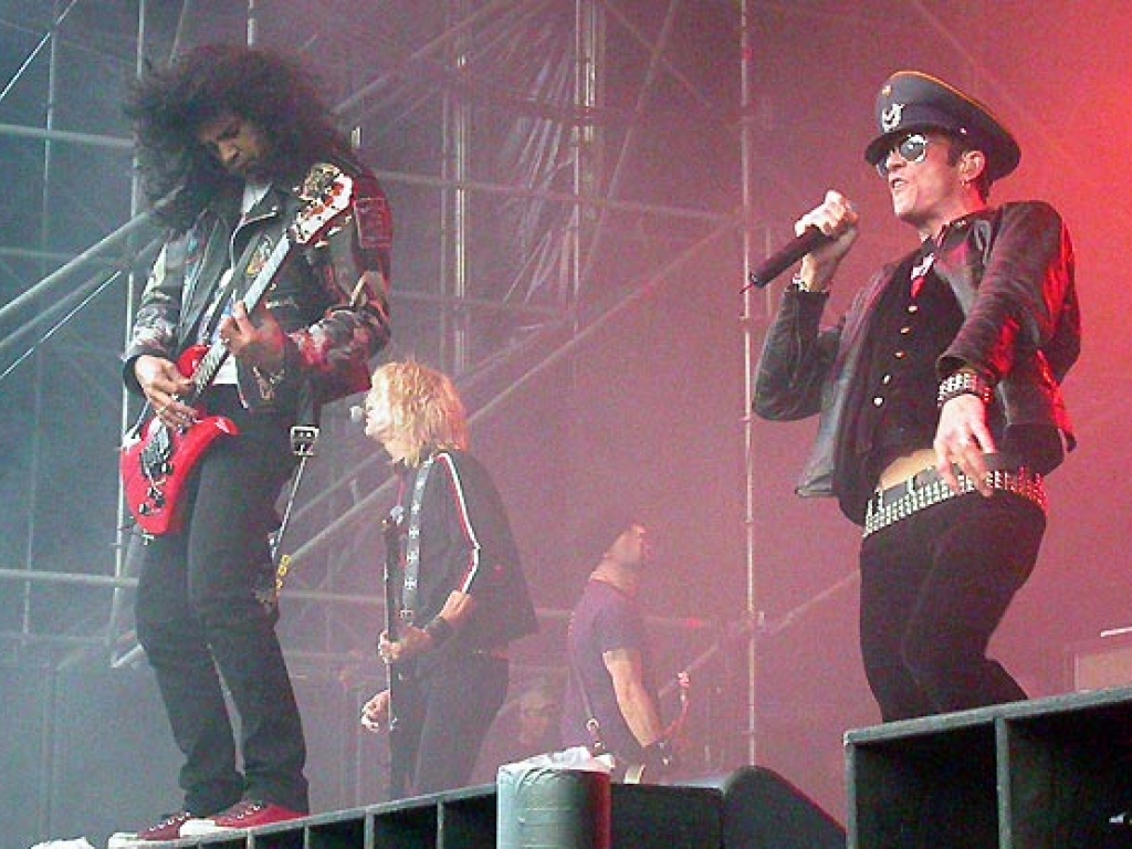Velvet Revolver