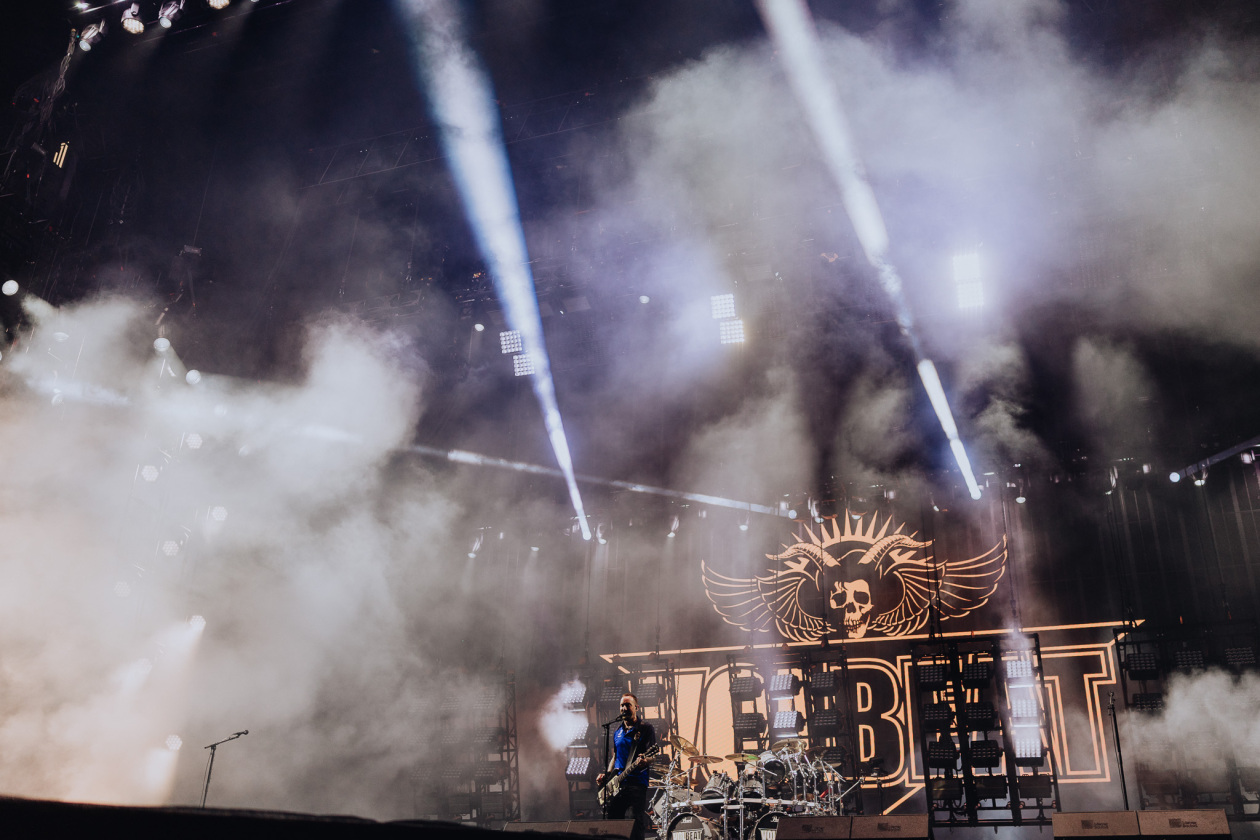 Headliner am Samstag: Die Dänen um Michael Poulsen. – Volbeat.