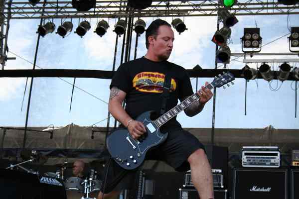 Volbeat – Kamen mit Verspätung aber rockten die Bühne. – 