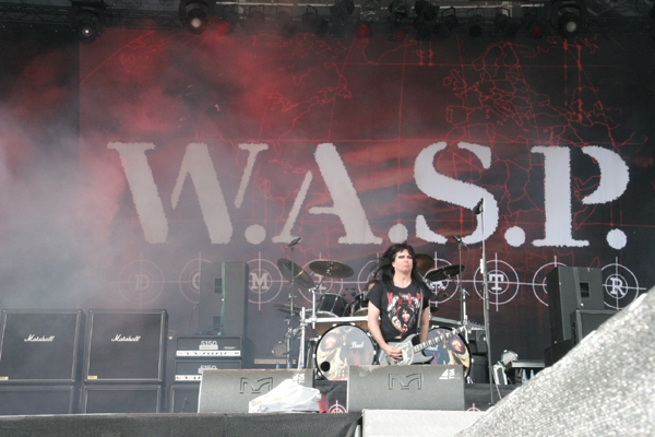 W.A.S.P. – Mr. Lawless ließ seine schlechte Laune wieder an der Presse aus. – 