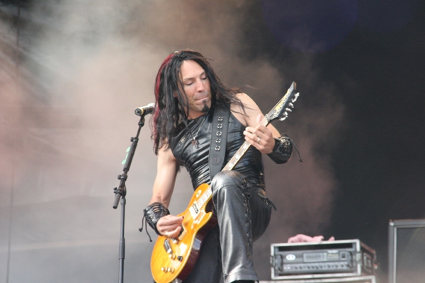W.A.S.P. – Mr. Lawless ließ seine schlechte Laune wieder an der Presse aus. – 