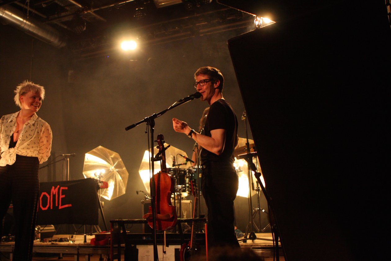 Wallis Bird – Die gebürtige Irin zeigt sich energiegeladen wie eh und je und sorgt mit ihrer Band für ordentliche Stimmung. – Der Kanadier Sam Vance-Law..