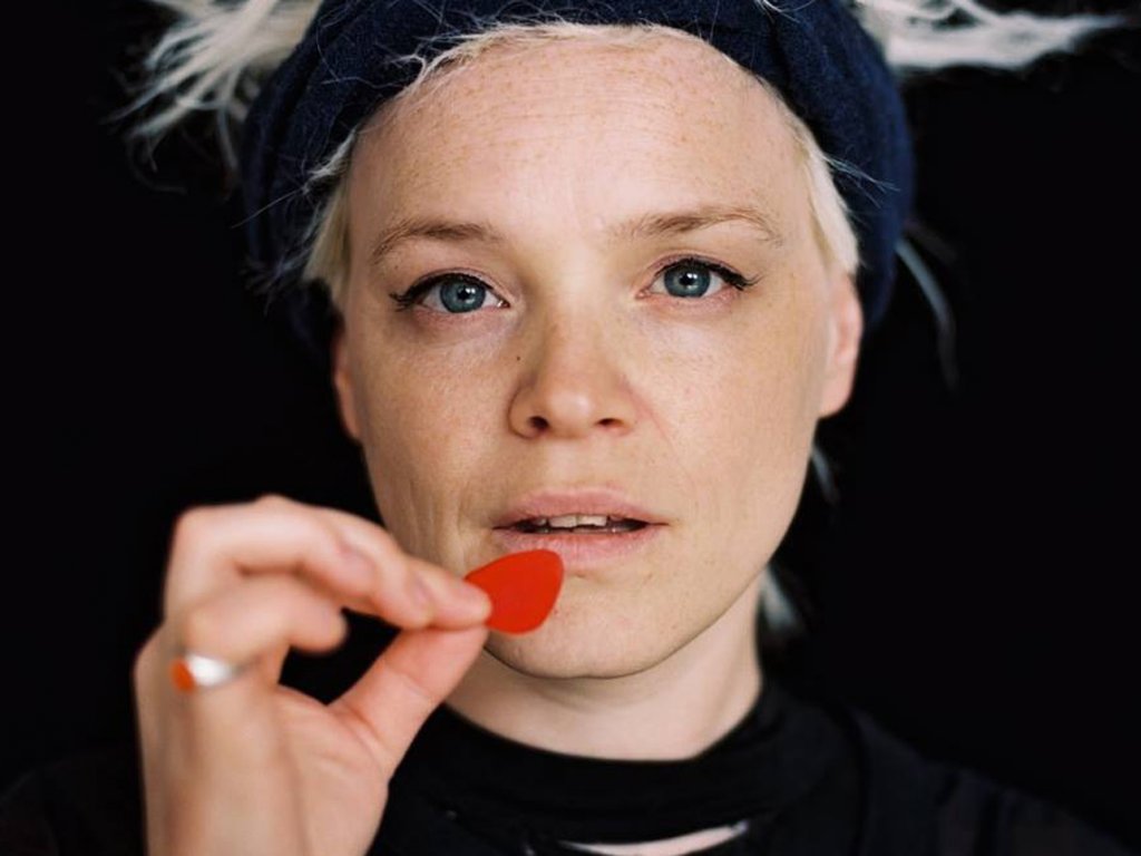 Wallis Bird
